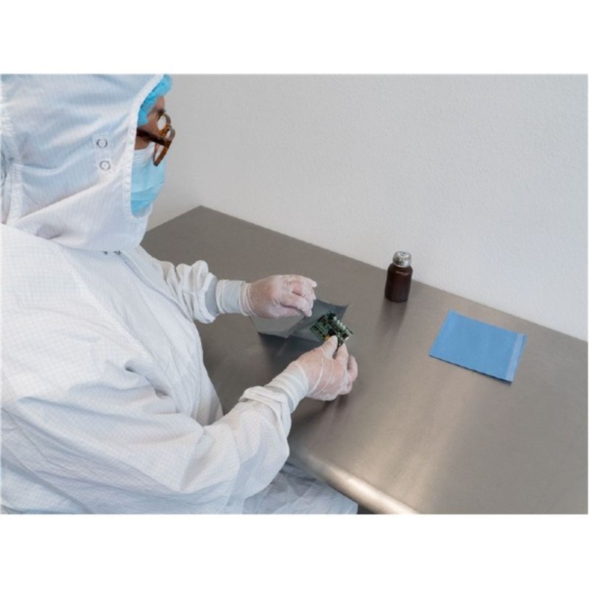 SCS PCL1001218 Series Cleanroom Sta