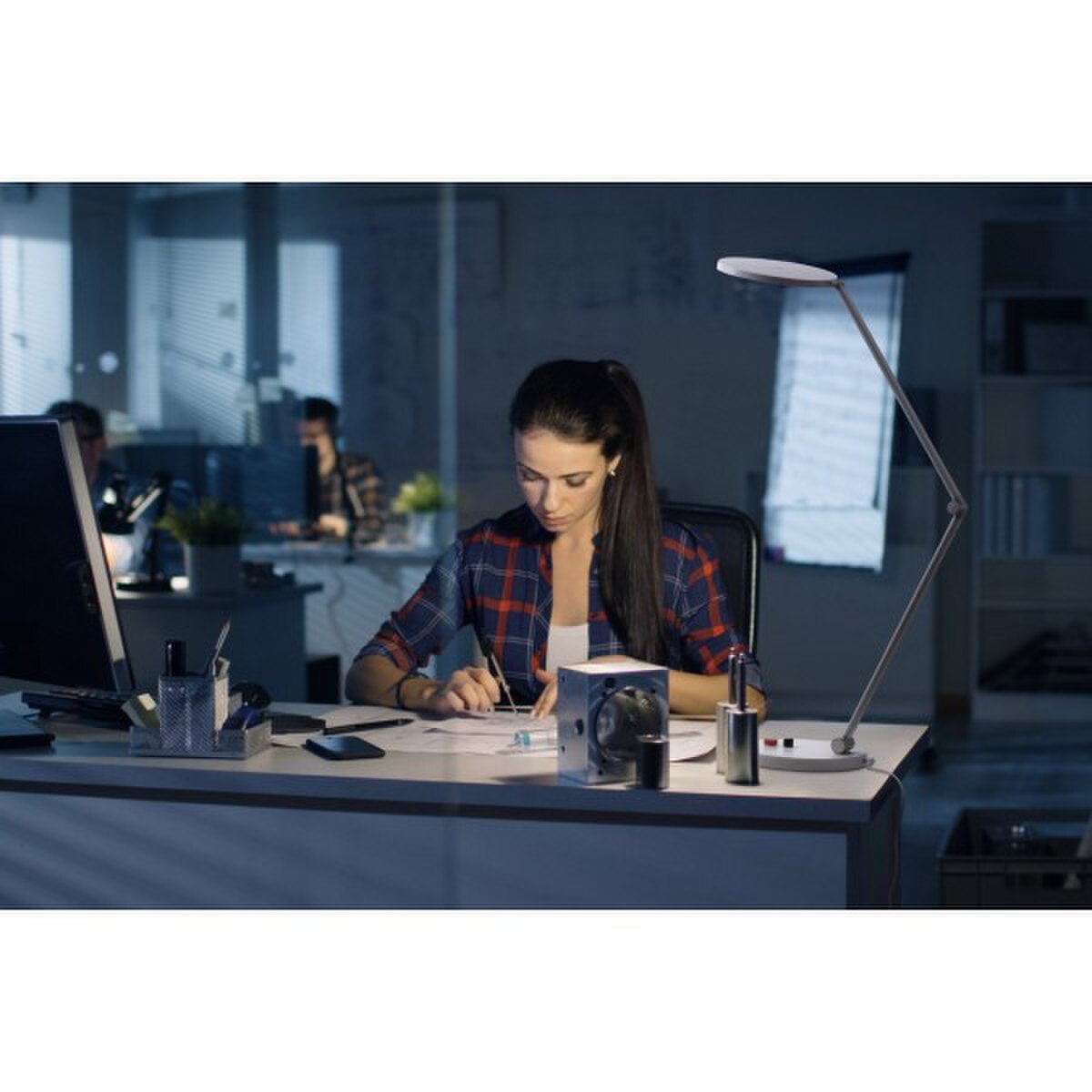 Daylight U45200 Tricolor LED Lamp,